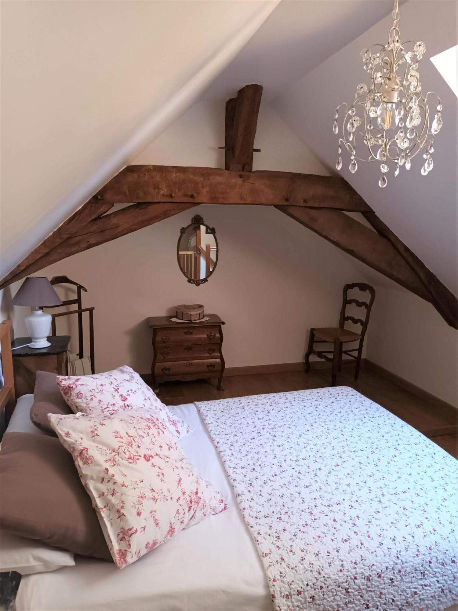 Le Logis Du Pressoir Self Catering Gites In Beautiful 18Th Century Estate In The Heart Of The Loire Valley With Heated Pool And Extensive Grounds. Les Bois-d'Anjou Bilik gambar